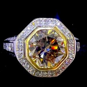 Gorgeous Diamond Ring